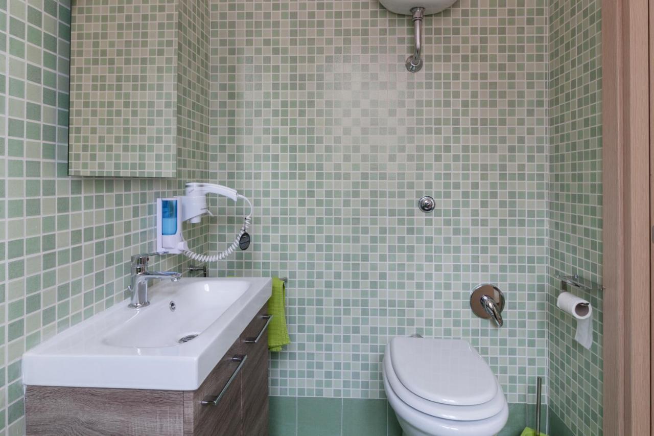 Bnb Etnuvio, Double Rooms In Naples Exterior photo